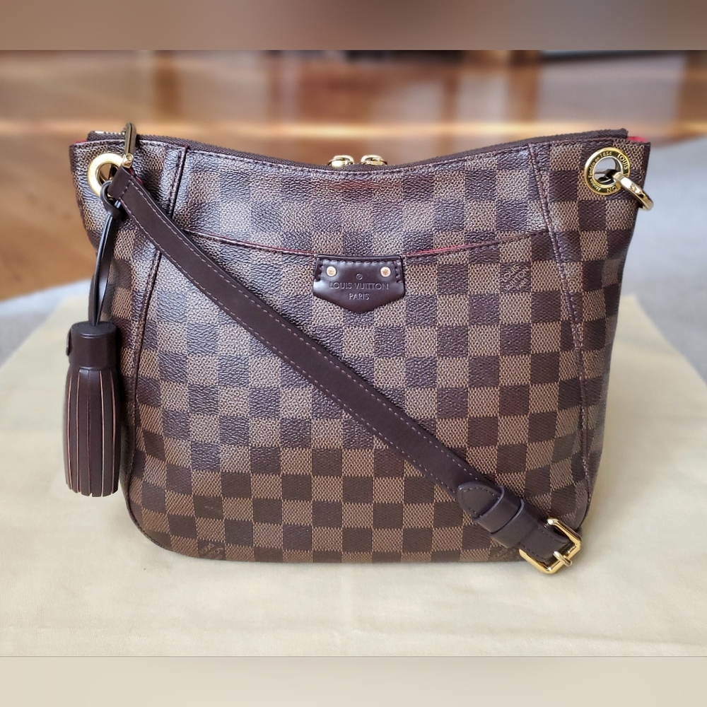 Louis Vuitton South Bank Besace